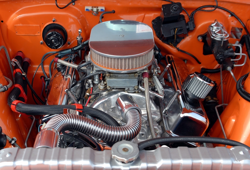 garagiste--min_car-engine-1738309